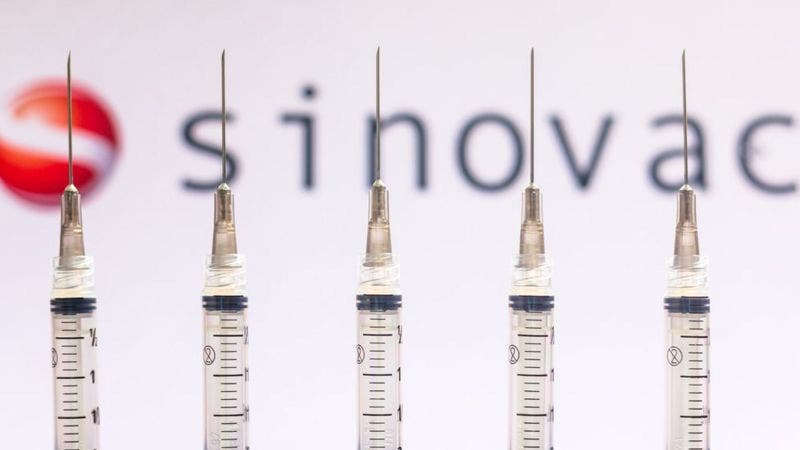 Sinovac: OPS exige 3 dosis para considerar completamente vacunados a mayores de 60 años