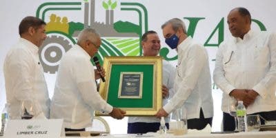 Luis Abinader reitera apoyo al sector agrícola