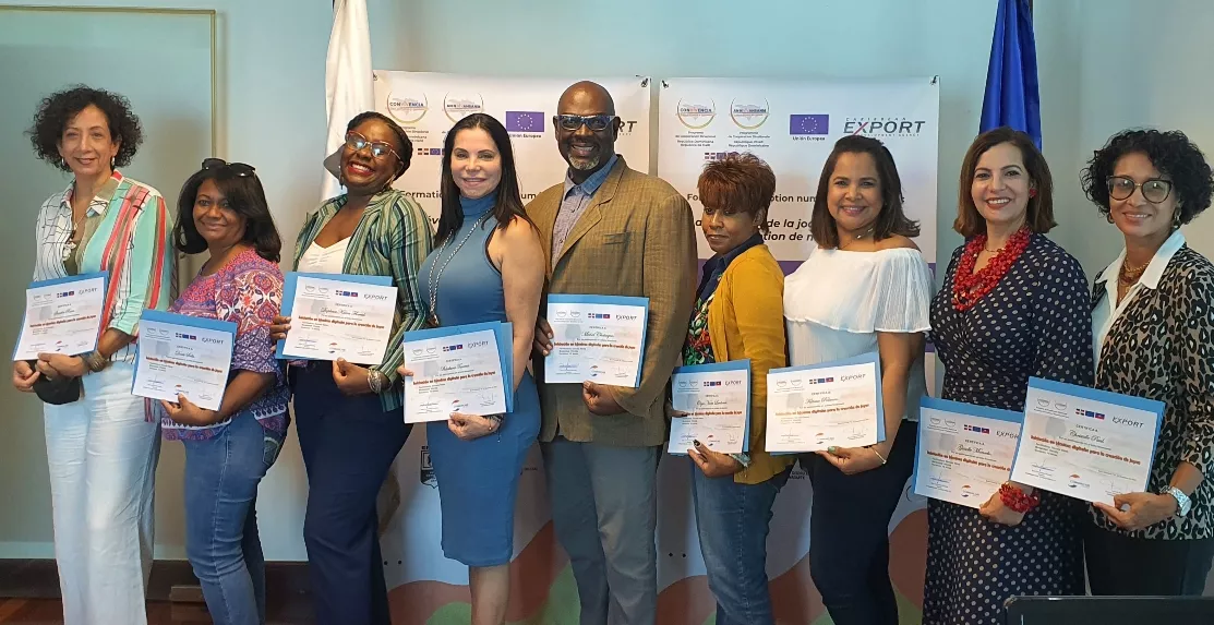 Caribbean Export y la UE  capacitan  artesanos