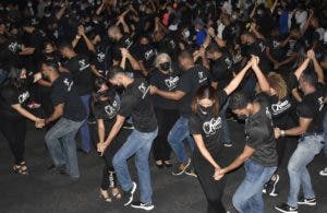 La bachata va en busca del récord Guinness  el día once en el Malecón