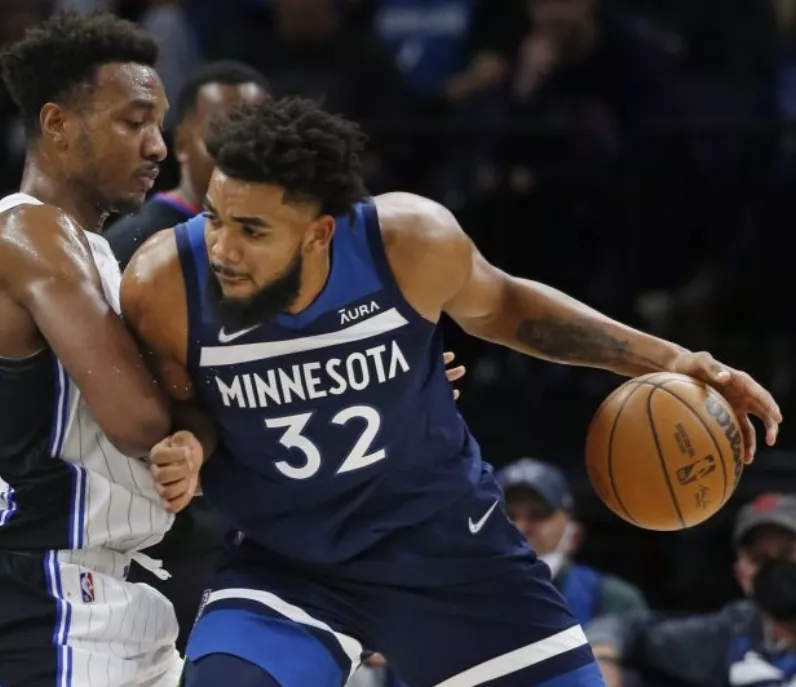 Towns y T-Wolves exhiben mejoría en juego defensivo