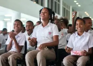 Un programa educativo enseña cómo competir