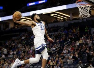 Towns se autoproclama el mejor pívot tirador en la historia de la NBA