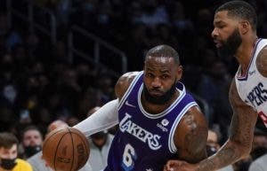 LeBron: “No hacemos caso crítica de gente”