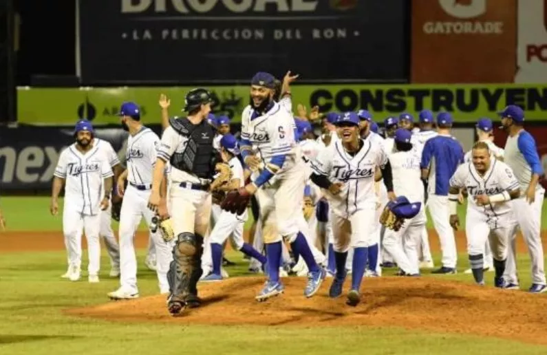 Licey, sometido a  ProConsumidor al no renovar abonos