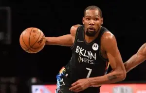 Durant pide a los Nets que despidan al entrenador Steve Nash