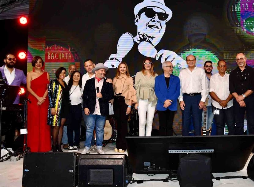 Artistas rindieron tributo Víctor Victor Centró León