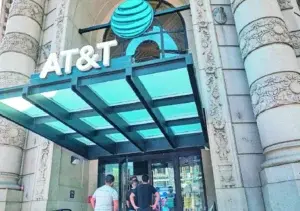 AT&T venderá a Microsoft plaza anuncio virtual