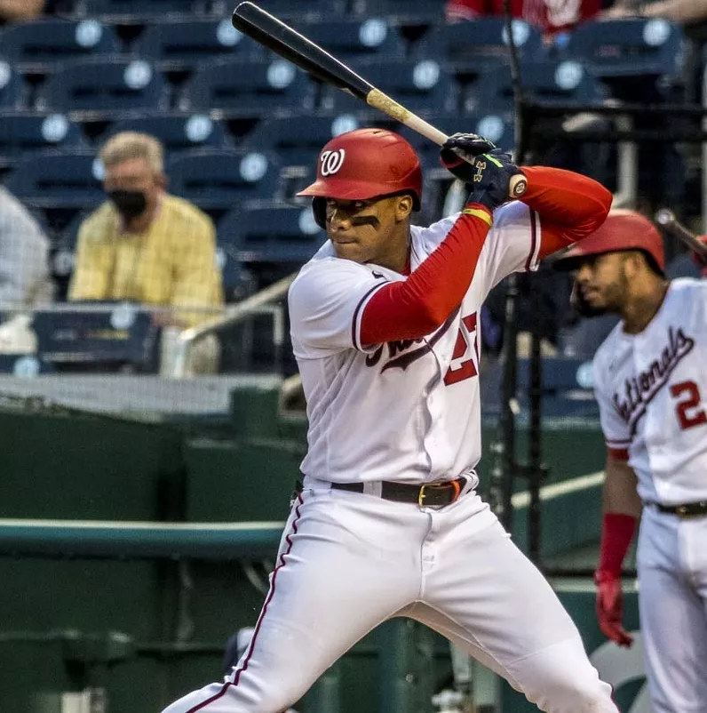 Juan Soto, de imitar a los grandes, a ídolo de jóvenes