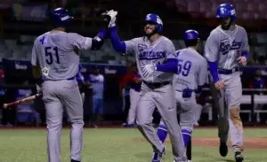 Liga  béisbol Puerto Rico detiene  torneo por 39 casos Covid