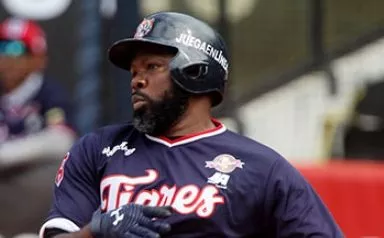 Phipps se destaca en playoffs de Venezuela