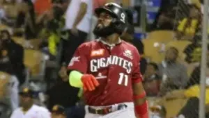 Marcell Ozuna detona su bate y los Gigantes empatan la final