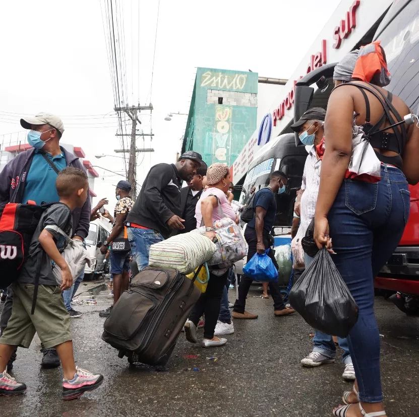 Casos activos de Covid-19 se elevan en vísperas de Navidad