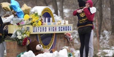 Michigan: Acusan de terrorismo a menor por tiroteo escolar