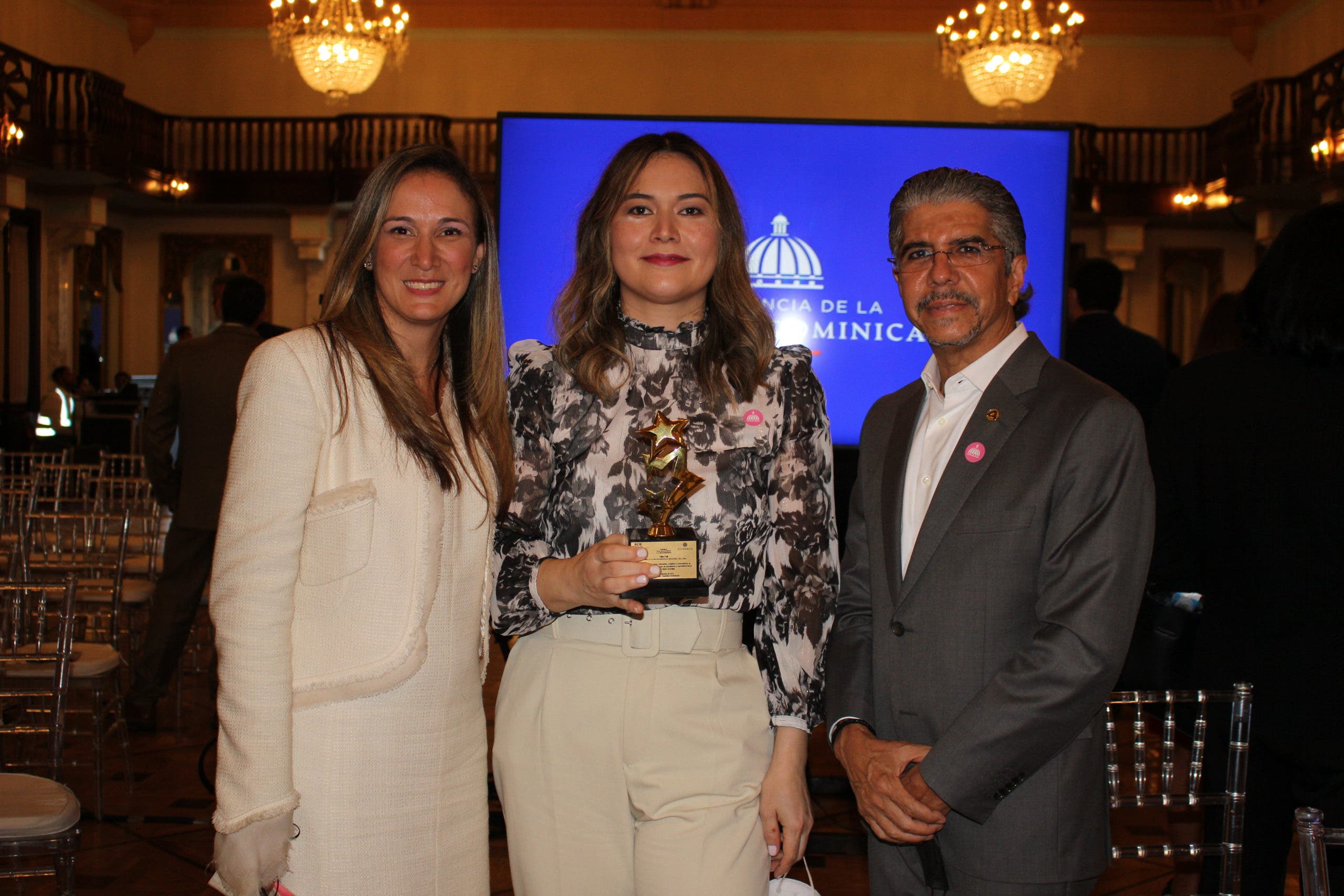 Banco Ademi apoya a microempresa dominicana que ganó premio regional del BCIE