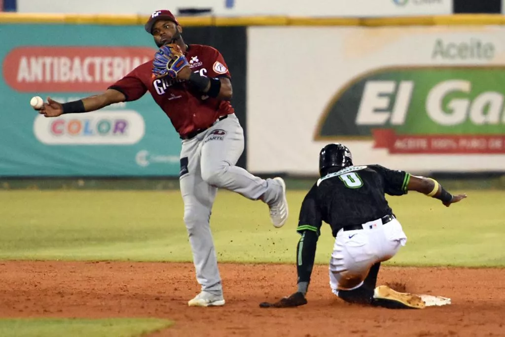 Gigantes se mantienen en la primera posición a pesar de revés frente a Estrellas