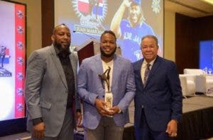 Vladimir Guerrero Jr. recibe premio Juan Marichal