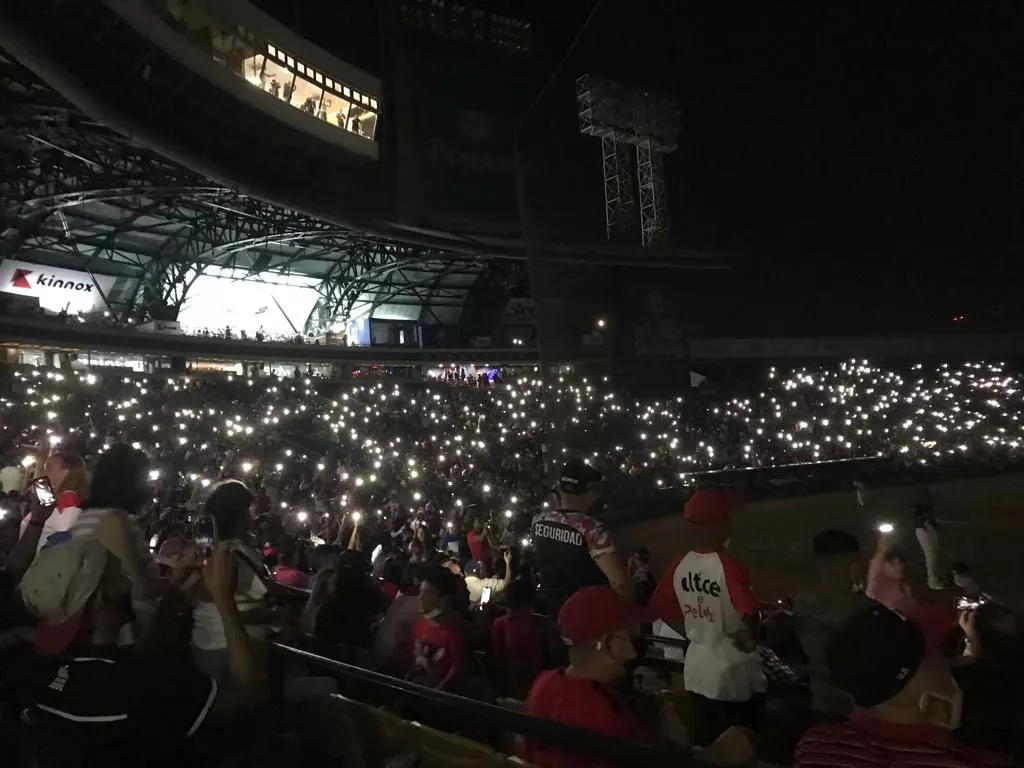 Se reporta apagón general en el Estadio Quisqueya