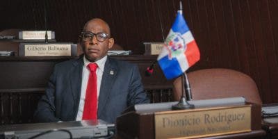 Presidente Frente Amplio: “El pacto es con la Constitución, no hay que hablar de pacto por Haití”