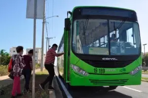 El Estado subsidia 130 pesos por cada pasajero de la OMSA, dice Macarrulla