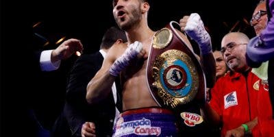 Puertorriqueño Méndez pierde título mundial de boxeo ante japonés Taniguchi