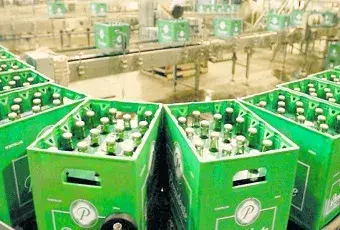 Las botellas de cerveza pueden escasear en navidades en el país