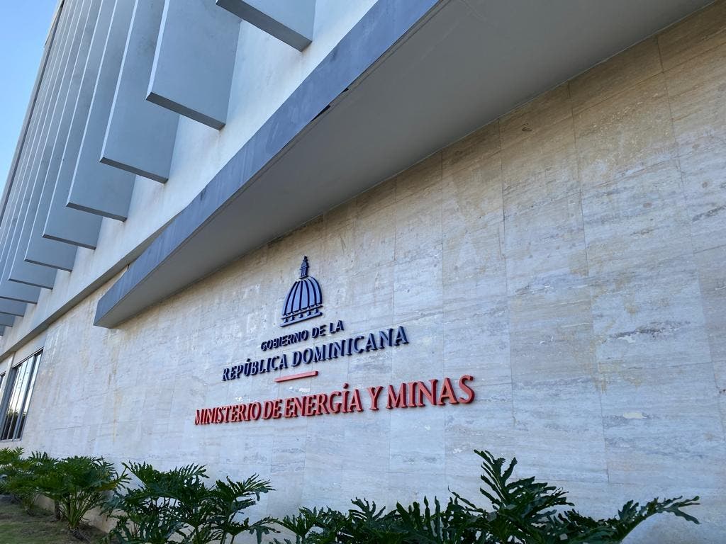 Energía y Minas dice ahorra 5.3 millones de pesos al mes por concepto de alquileres de locales