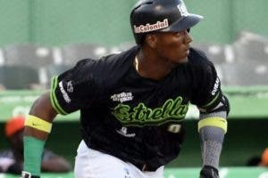 Estrellas derrotan a las Águilas 4-2 en 12 entradas