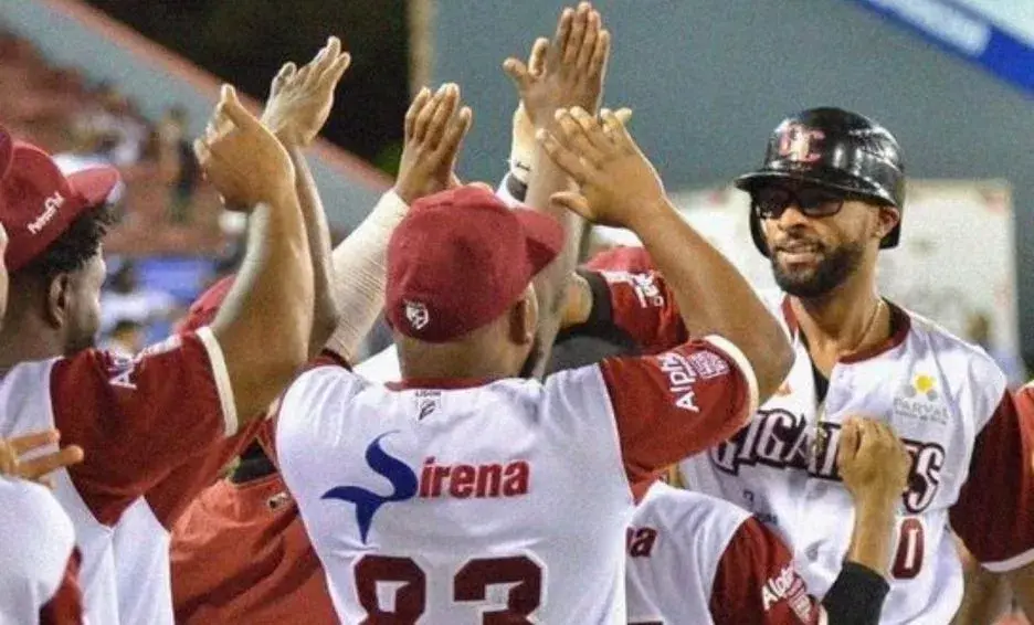 Henry Urrutia, la pesadilla del picheo en semifinal dominicana