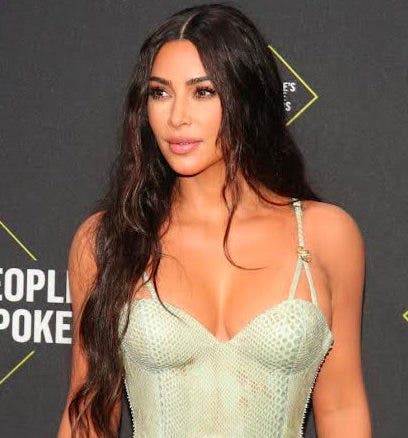Kim Kardashian recibirá premio Icono de Moda de People’s Choice Awards