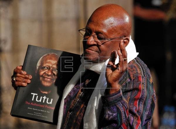 El arzobispo Tutu, héroe de la lucha contra el apartheid, fallece en Sudáfrica