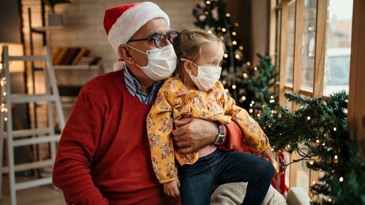 La OMS llama a la precaución en las fiestas navideñas e insta a la vacunación