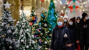 Por segundo año, COVID ensombrece la Navidad