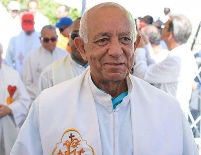 Fallece padre Luis Rosario