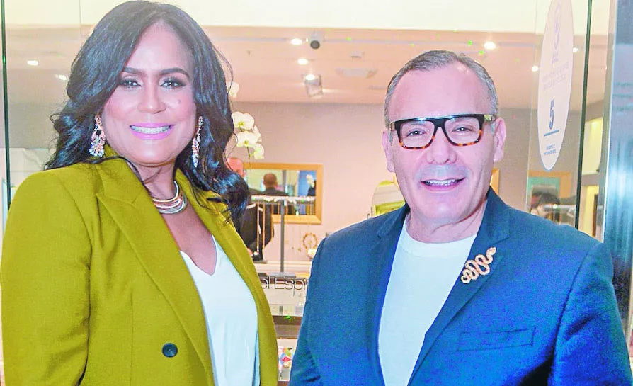 Lersa Persinal y Daniel Espinosa.