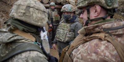 La OTAN despliega 700 soldados más en Kosovo tras ataques a soldados aliados
