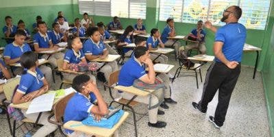 Escuelas de la región Este y Samaná iniciarán docencia este lunes