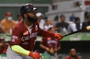 Marcell Ozuna deslumbra con gran poderío ofensivo