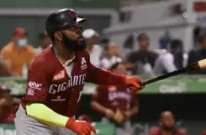 Marcell Ozuna deslumbra con gran poderío ofensivo