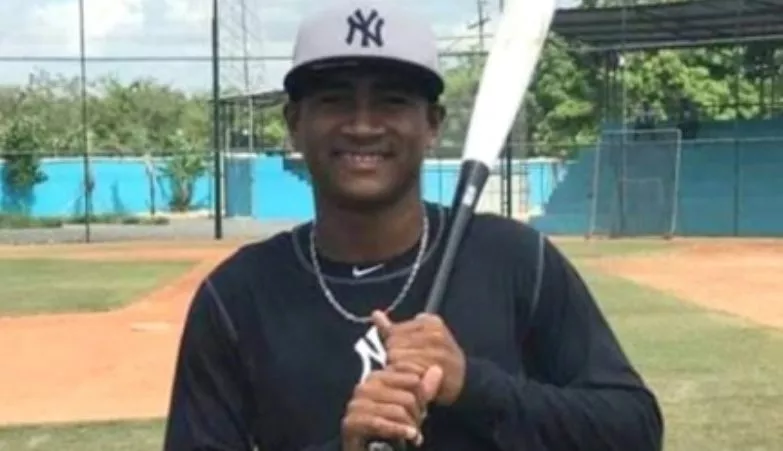 Yanquis otorgan US$4 millones a Roderick Arias