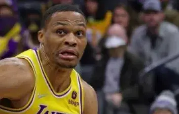 Westbrook riposta críticas le lanza Magic a juego Lakers