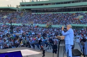 Batalla de la Fe: miles de personas acudieron este domingo al Estadio Olímpico