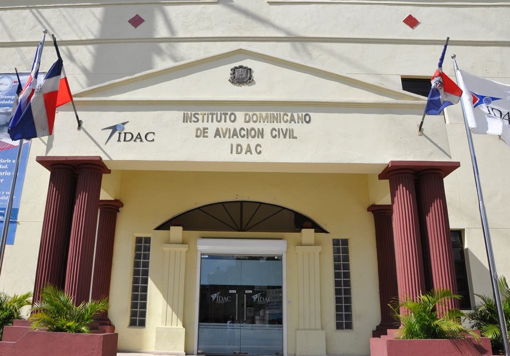 IDAC lamenta muerte de piloto dominicano en accidente aéreo en Haití