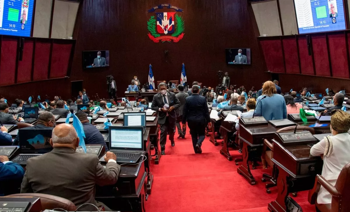 Diputados contemplan votar hoy por Código Penal