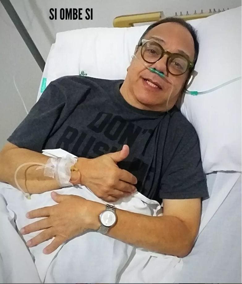 Merenguero Marcos Caminero es ingresado a un centro de salud afectado de neumonía
