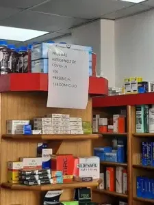 Pruebas covid ya empiezan a venderse en farmacias