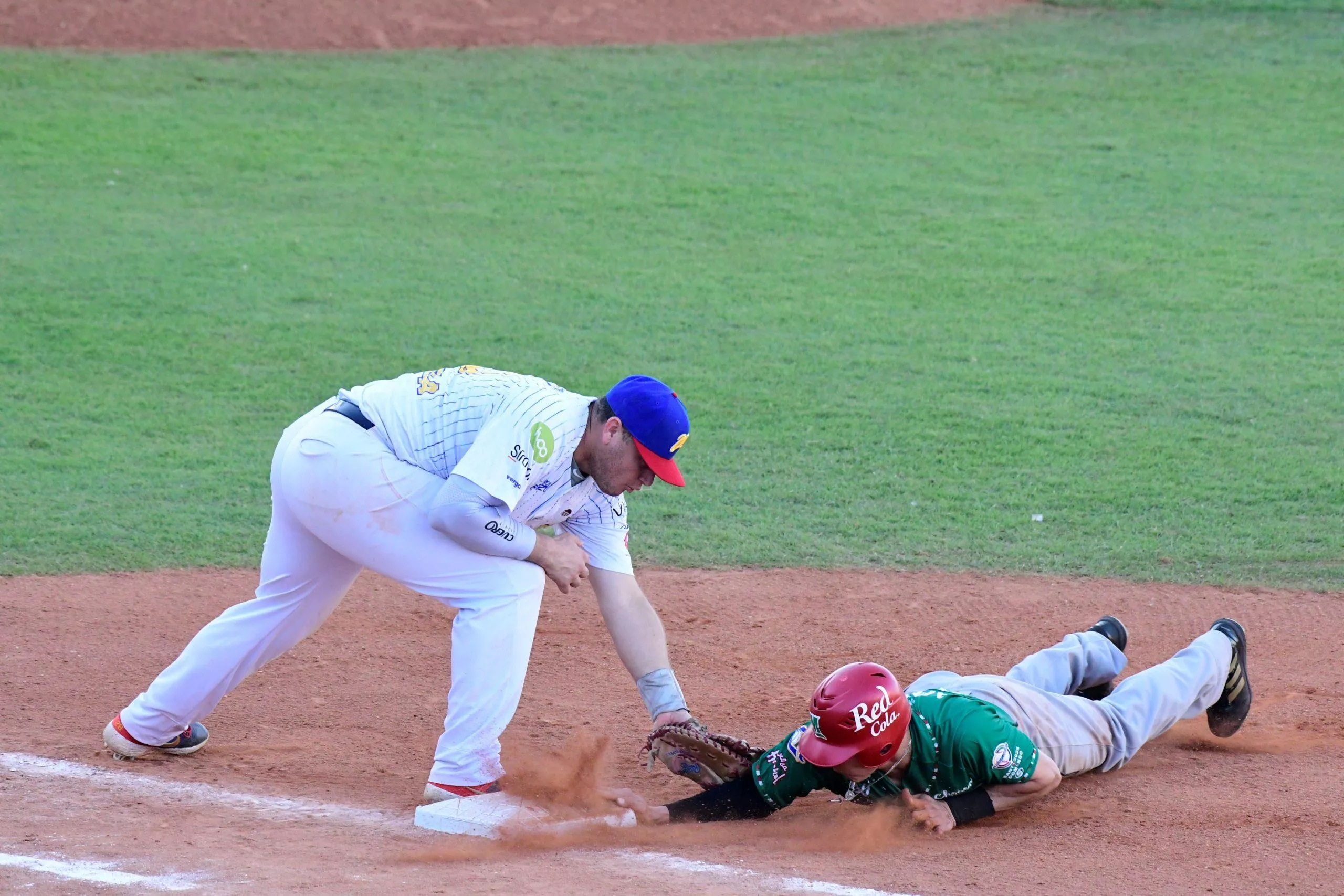 Venezuela blanque cinco por cero a México en Serie del Caribe