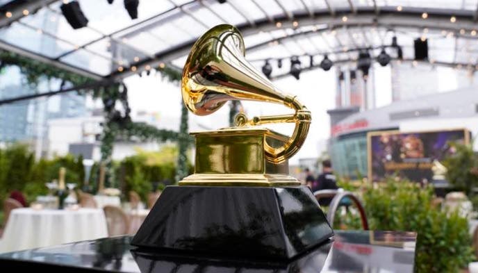 Cancelan los premios Grammy por riesgos de ómicron