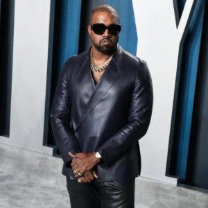 Kanye West se burla del aspecto físico de la antigua empleada que le demanda por acoso