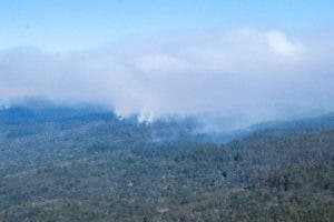 Medio Ambiente controla incendios en el Parque Nacional Sierra de Bahoruco